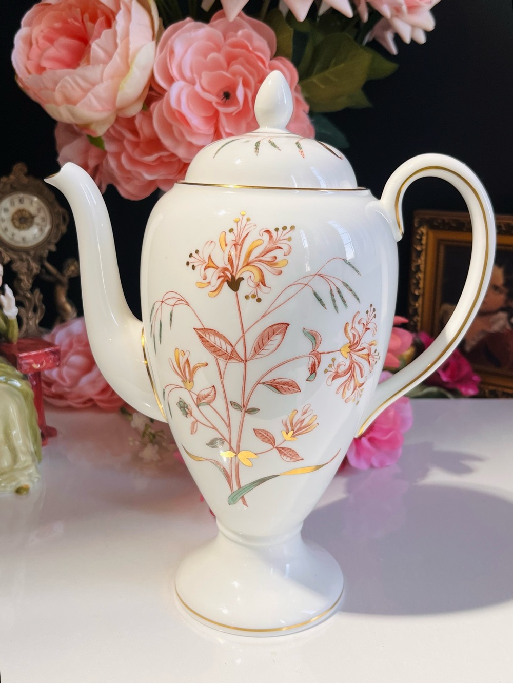 Wedgwood Honeysuckle Rust Coffee Pot - Large 6-Cup (1075ml) - Vintage Bone China